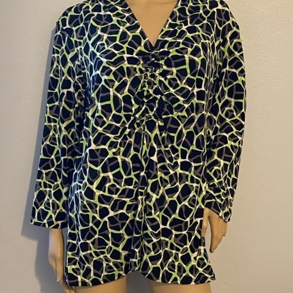 ALFANI size 2X geometric top
